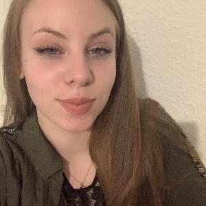 Aide ménagère à domicile, ménage de local