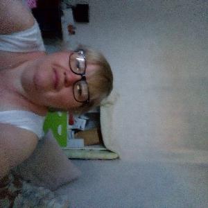 agent de service et nounou