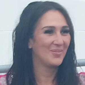 Accompagner la personne dans les actes essentiels du quotidien, Entretien du cadre de vie, Courses, Préparation des repas