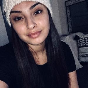 Lever- coucher, aide au repas, aide à la toilette, change, aide administrative