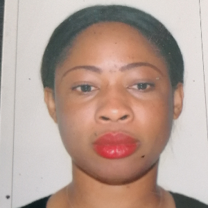 AUXILLAIRE DE VIE  VOIR C.V