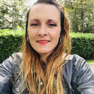 Ménage repassage lessive courses aide aux devoirs livraison repas garde enfant