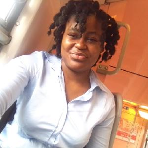 Jeune étudiante cherchebdes aides aux personnes âgées Chez des particuliers.