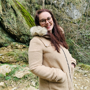 Aide ménagère, baby sitter