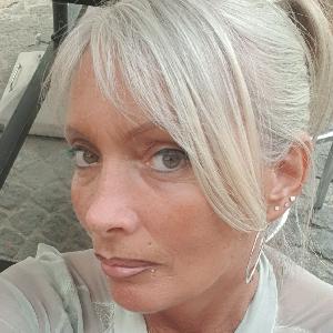 prothésiste ongulaire