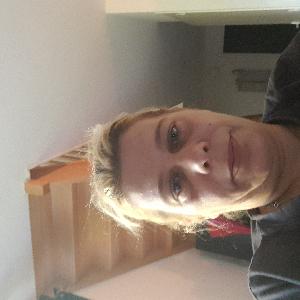 Aide à la toilette aide au repas aide au coucher