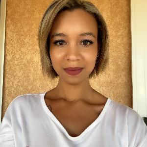 Actuellement Acompagante d’enfant en situation de handicap dans les écoles primaires, maternelles et collèges depuis mai 2017