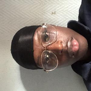 Baby-sitter à paris et à tout heure je peux aussi faire quelque course