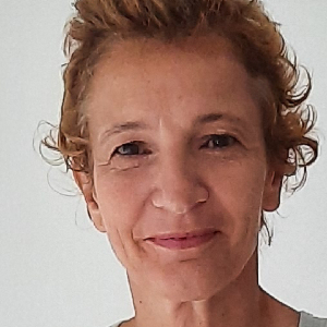 Ex femme d'affaires, enseignante de chinois