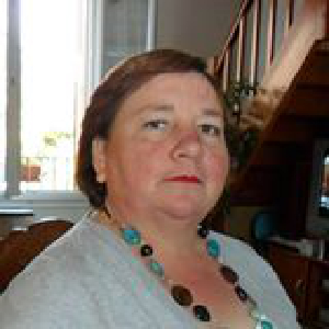 aide au ménage , repassage , préparation de nourriture.