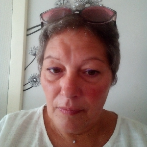 M'occuper d'une personne âgée perdant son autonomie, lui tenir compagnie dans sa solitude, aller se promener, faire des courses, effectuer des papiers administratif. M'occuper réellement de la personne mais ne pas seulement faire du ménage. La personne av