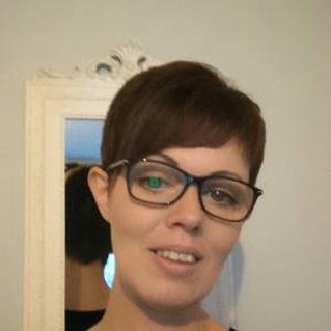 Bonjour, je vous propose mes services dans le secteur de Roubaix : taches ménagères, courses, aider pour les démarches administratives