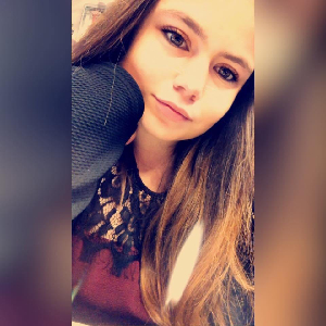 Aide à la personne , entretien des locaux , garde d’enfants , animatrice