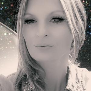 ménages, courses, nettoyage extérieur et un peu de jardinage