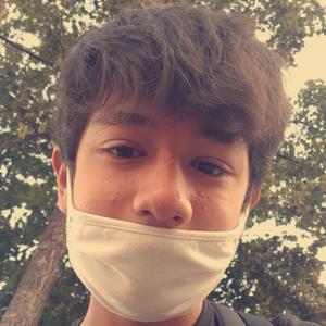 Bonjour je propose mes se d'aider des personnes à allez faire leur courses ou aider les personnes âgées