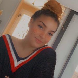 Bonjours je recherche in emplois en auxiliaires de vie ou aide à domicile.
