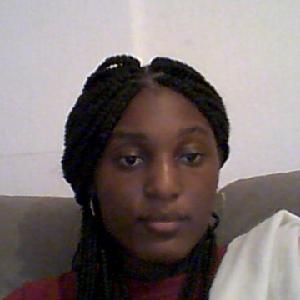 Je propose un service de ménage je fais aussi du baby-sitting et j’aide aussi les personnes âgées