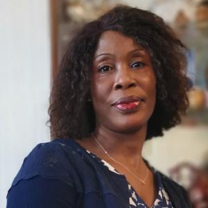 NOUNOU DE NUIT/NURSE DE NUIT