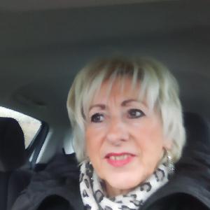 aide aux courses , petite toilette, un peu de ménage