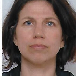 Aide soignante diplômée d'état