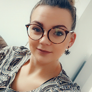 Recherche petit job type ménage, repassagz