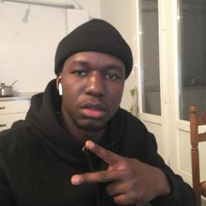 Je cherche un job étudiant peu importe lequel