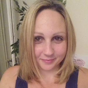 aide à domicile (ménage, promenades, courses qui tiennent sur un vélo,  etc)