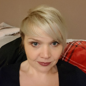 ACCOMPAGNEMENT DE LA PERSONNE AGEE DANS LES ACTES LA VIE QUOTIDIENNE