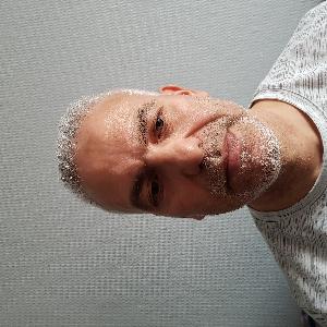 Chauffeur accompagnateur de personnes à mobilité réduite