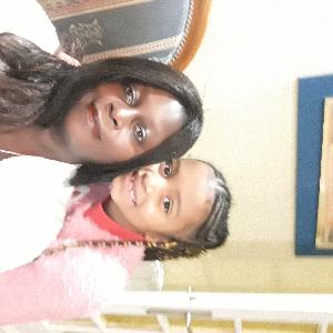 Je suis dynamique je travaille à fond je nettoie bien le tâches qui me sont confiées