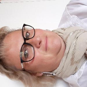 Recherche menage,aide a la personne ou garde d'enfants