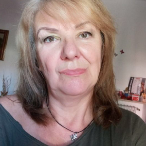 vaste expérience dans le nettoyage de bureaux, locaux, magasins, écoles, hôtels - 13 ans, assistant chef 1,5 ans1