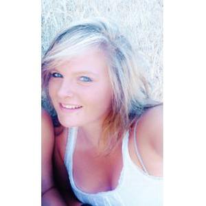 Besoin d'une baby siting pour le week-end contacter moi !