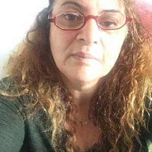 Bonjour, j’adore faire bien mon ménage complet,  J’adore faire la cuisine traditionnelle des plats saler est sucré,  je fais tranquillement le repassage,  Tout ce que me demander je le fais avec plaisiret rapidité .???