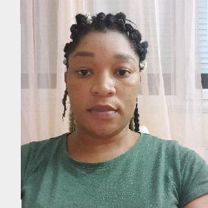 Je suis femme de ménage baby-sitter sortir d'école