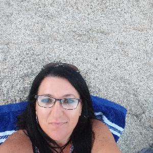 Aide à la personne pour les courses le ménage la préparation des repas ect...