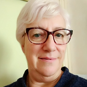 aide à la toilette, Ménage, courses, préparation de repas couture repassage