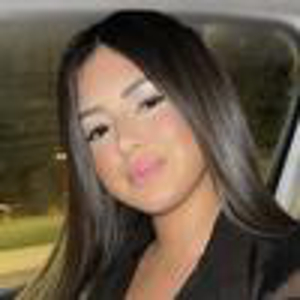 Bonjour, je suis à la recherche un job pour les week-end pour financer mes études, je suis aussi disponible tous les mercredis à partir de 14h. je sais faire du baby-sitting, le ménage(repassage, nettoyage, cuisine, aide aux devoirs...)...