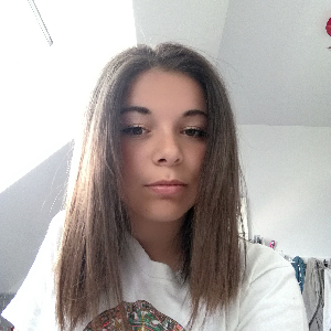 Baby-sitter, ménage, repassage...