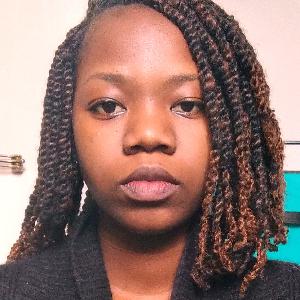 Baby-sitter, aide à domicile,  aide ménagère, auxiliaire de vie, vente...