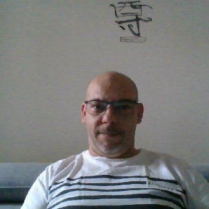 aide et assistance aux besoins de la vie quotidienne. Taches ménagères, réparations domestiques courantes, espaces vert.